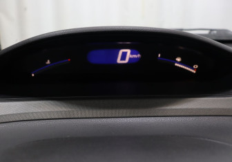 Подержанный автомобиль Honda Civic Sedan 2008 года (17 фото)