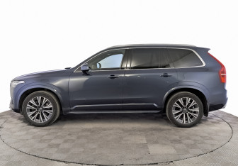 Подержанный автомобиль Volvo XC90 2021 года (8 фото)