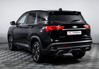 Подержанный автомобиль Chevrolet Captiva 2022 года (7 фото)