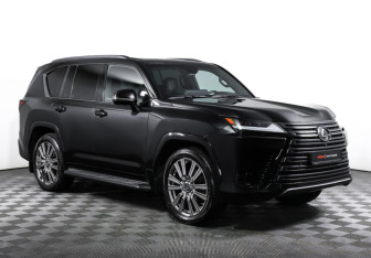 Подержанный автомобиль Lexus LX 2022 года (3 фото)