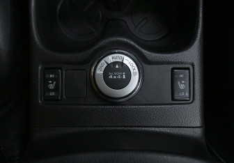 Подержанный автомобиль Nissan Qashqai 2014 года (13 фото)