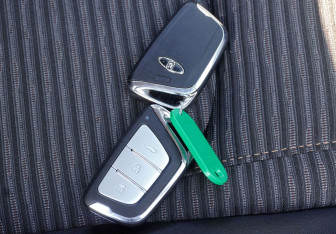 Подержанный автомобиль Москвич 3 2023 года (15 фото)