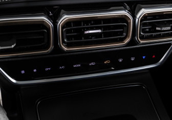 Подержанный автомобиль Jetour X70 Plus 2025 года (21 фото)