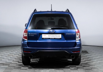 Подержанный автомобиль Subaru Forester Suv 2011 года (5 фото)