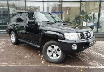 Подержанный автомобиль Nissan Patrol 2005 года (3 фото)