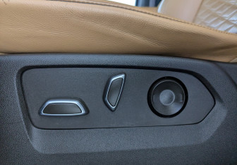 Подержанный автомобиль Cadillac Escalade Suv 2022 года (29 фото)