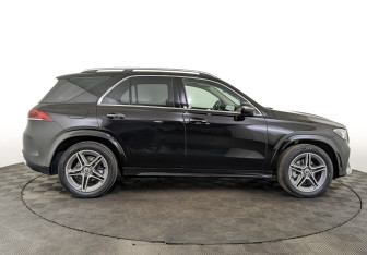 Подержанный автомобиль Mercedes-Benz GLE 2021 года (4 фото)