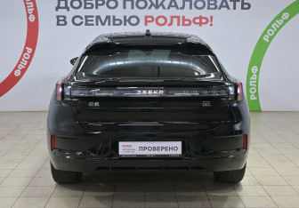 Подержанный автомобиль Zeekr 001 2023 года (5 фото)