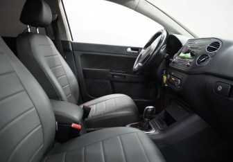 Подержанный автомобиль Volkswagen Golf Plus 2012 года (10 фото)