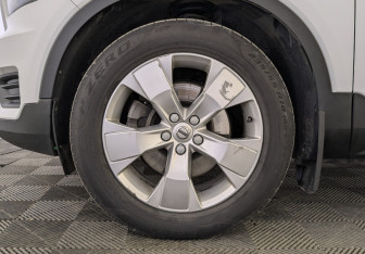 Подержанный автомобиль Volvo XC40 2018 года (12 фото)