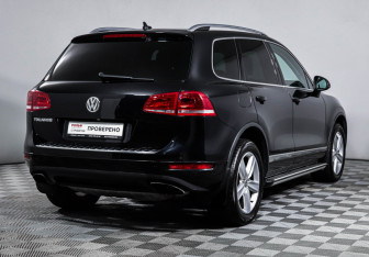 Подержанный автомобиль Volkswagen Touareg 2013 года (5 фото)
