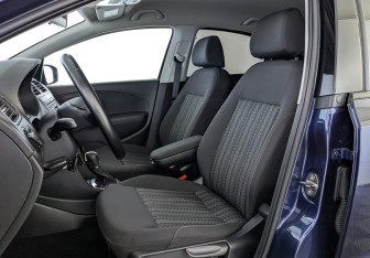 Подержанный автомобиль Volkswagen Polo Sedan 2017 года (20 фото)