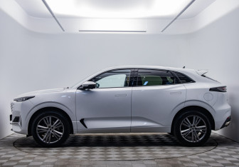 Подержанный автомобиль Changan UNI-K 2024 года (8 фото)