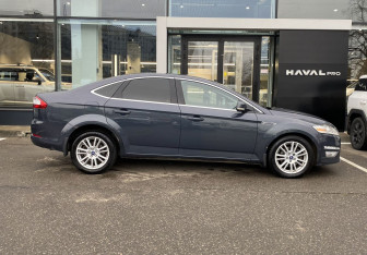 Подержанный автомобиль Ford Mondeo Sedan 2012 года (4 фото)