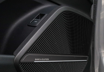 Подержанный автомобиль Audi Q5 2025 года (21 фото)