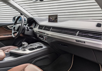 Подержанный автомобиль Audi Q7 2019 года (11 фото)