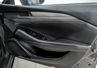 Подержанный автомобиль Mazda 6 Sedan 2019 года (25 фото)