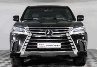 Подержанный автомобиль Lexus LX 2018 года (2 фото)