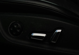 Подержанный автомобиль Audi A5 Coupe 2012 года (17 фото)