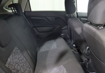 Подержанный автомобиль LADA (ВАЗ) XRAY 2018 года (17 фото)