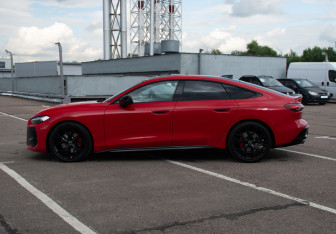 Подержанный автомобиль Audi A5 Liftback 2025 года (8 фото)