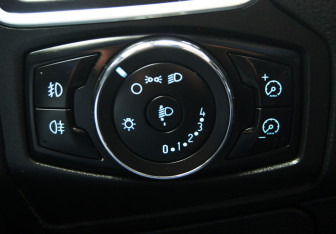 Подержанный автомобиль Ford Focus Sedan 2012 года (7 фото)