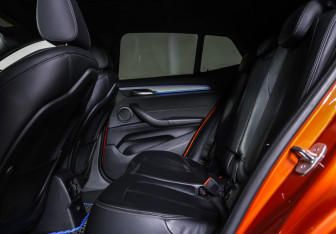 Подержанный автомобиль BMW X2 2018 года (12 фото)