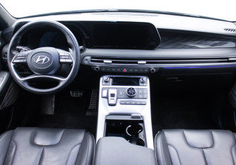 Подержанный автомобиль Hyundai Palisade 2022 года (13 фото)