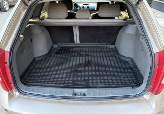 Подержанный автомобиль Chevrolet Lacetti Wagon 2008 года (13 фото)