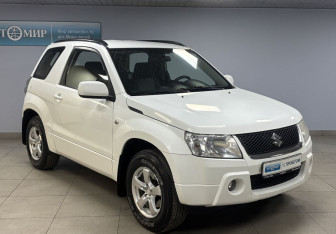Подержанный автомобиль Suzuki Grand Vitara 2008 года (3 фото)