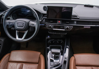 Подержанный автомобиль Audi A5 Liftback 2020 года (13 фото)