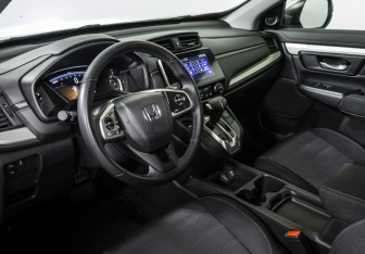 Подержанный автомобиль Honda CR-V 2019 года (10 фото)
