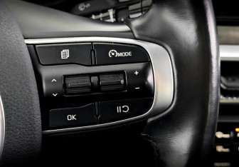 Подержанный автомобиль Kia K5 2020 года (30 фото)