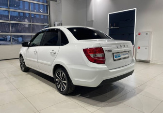 Подержанный автомобиль LADA (ВАЗ) Granta Sedan 2023 года (6 фото)