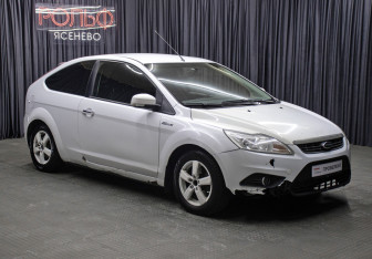Подержанный автомобиль Ford Focus Hatchback 2009 года (2 фото)