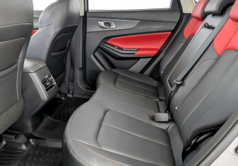 Подержанный автомобиль Changan CS55PLUS 2023 года (12 фото)