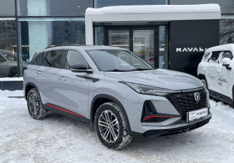 Подержанный автомобиль Changan CS75PLUS 2023 года (3 фото)