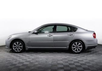 Подержанный автомобиль Infiniti M Sedan 2007 года (8 фото)