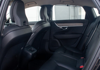 Подержанный автомобиль Volvo S90 2021 года (12 фото)