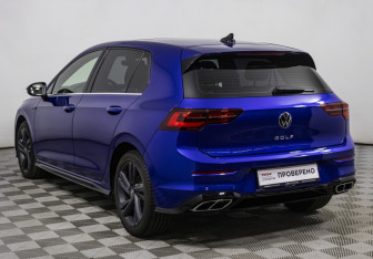 Подержанный автомобиль Volkswagen Golf Hatchback 2021 года (7 фото)