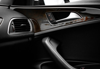 Подержанный автомобиль Audi A6 Sedan 2013 года (25 фото)