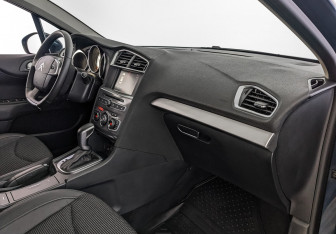 Подержанный автомобиль Citroen C4 Sedan 2021 года (12 фото)