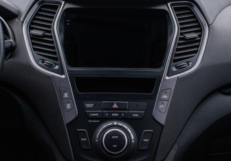 Подержанный автомобиль Hyundai Santa Fe 2015 года (14 фото)