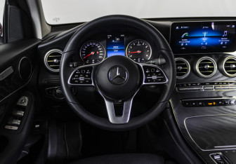 Подержанный автомобиль Mercedes-Benz GLC Coupe 2020 года (10 фото)