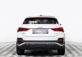 Подержанный автомобиль Audi Q3 2024 года (6 фото)