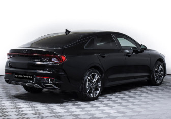 Подержанный автомобиль Kia K5 2020 года (5 фото)