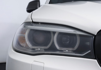Подержанный автомобиль BMW X5 2014 года (22 фото)
