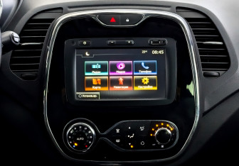 Подержанный автомобиль Renault Kaptur 2017 года (15 фото)