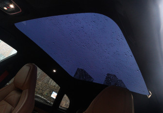 Подержанный автомобиль Zeekr 001 2023 года (11 фото)