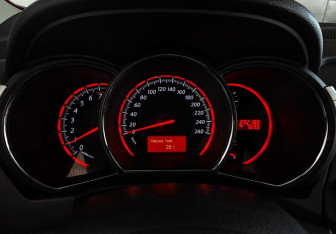 Подержанный автомобиль Nissan Murano Suv 2011 года (12 фото)